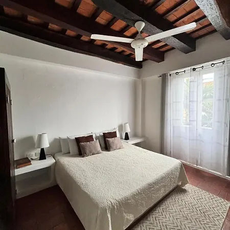 Marvelous 3br House With Pool In *